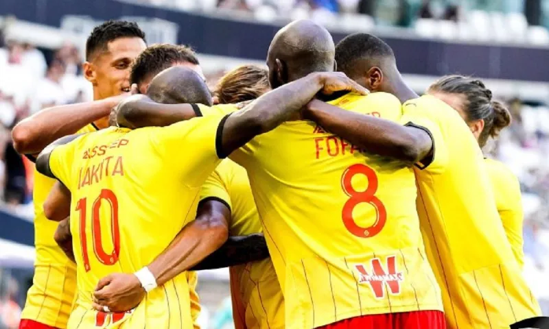 Ligue 1: Η Λανς πήρε το επεισοδιακό ντέρμπι με τη Λιλ
