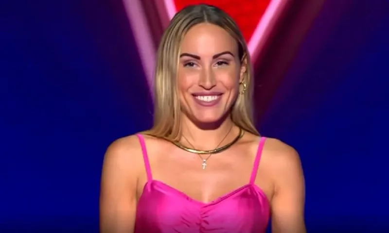 The Voice: Η 29χρονη μασέρ που προκάλεσε... εμφύλιο στους coaches (vid)