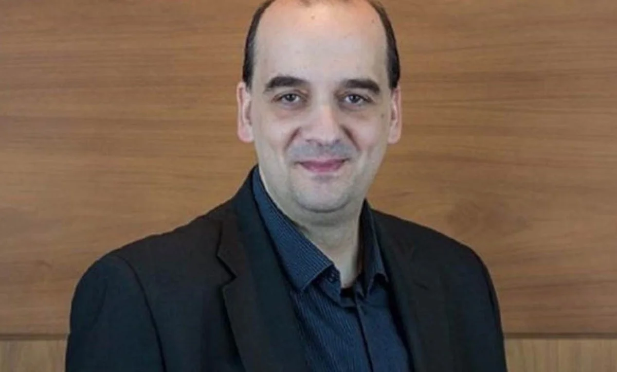 Κωνσταντίνος Φαρσαλινός: «Καταργούν την ηθική - Παρουσιάζουν τη μη υποχρεωτικότητα της 3ης δόσης ως... δώρο»!