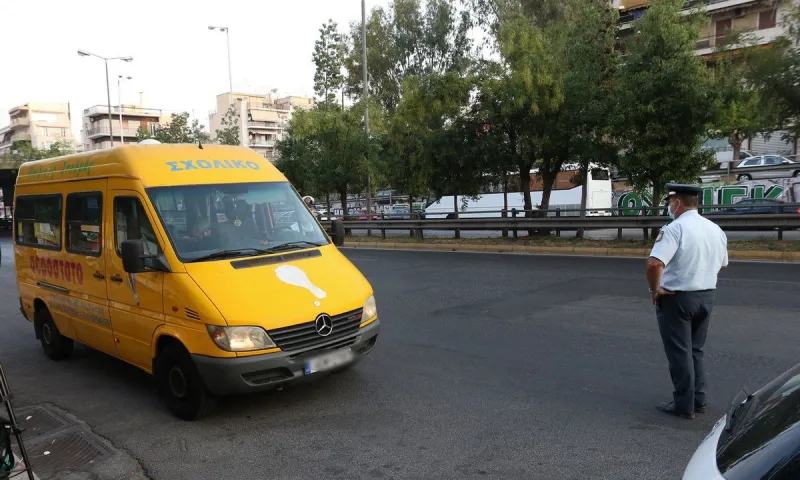 Βάρκιζα - Εγκληματικό! Ξέχασαν κοριτσάκι 2 ετών σε σχολικό λεωφορείο μες στη ζέστη