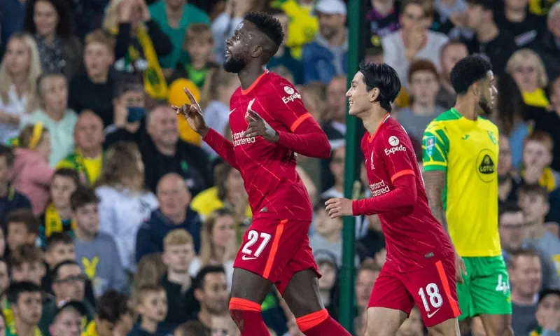 Carabao Cup: Εύκολη πρόκριση για τη Λίβερπουλ με σπουδαίο Τσιμίκα - Μοιραίος ο Τζόλης