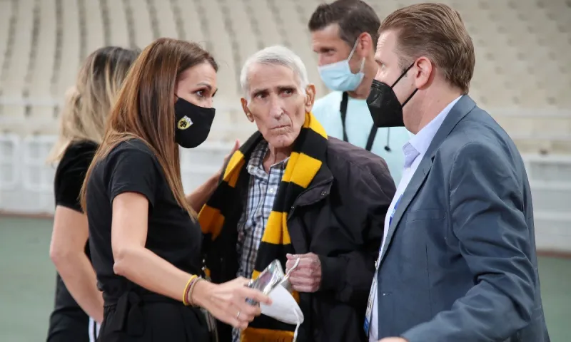 Συγκλονιστικό: Ο Στέλιος Σεραφείδης από το νοσοκομείο στο... ΟΑΚΑ για να δει την ΑΕΚ!