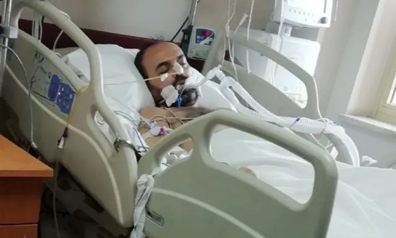 Τουρκία - Φωτογραφία ντροπή: Νοσηλεύονταν σε ΜΕΘ με κορονοϊό και του είχαν περασμένες χειροπέδες!
