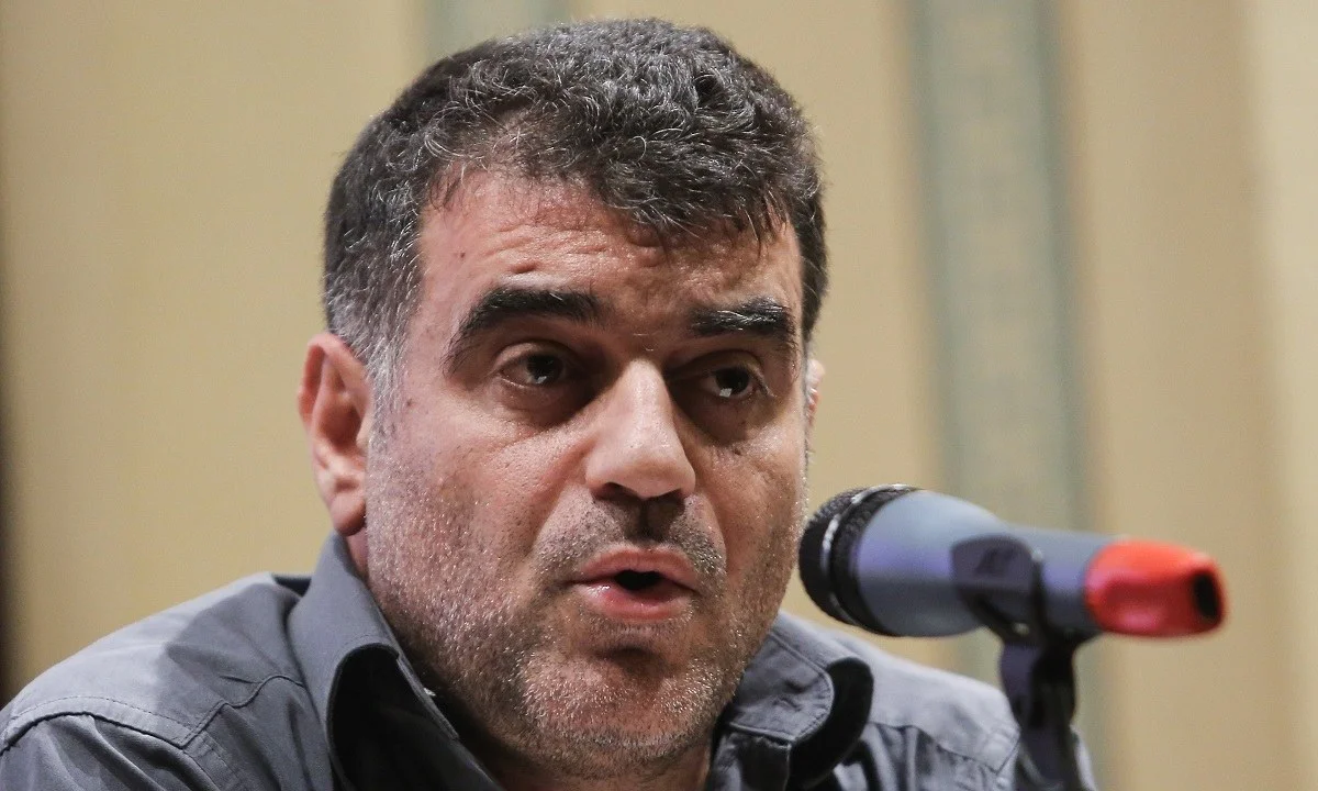 Κώστας Βαξεβάνης σε Μητσοτάκη: Ο νόμος για τα fake news μας πάει σε εποχές Μεταξά