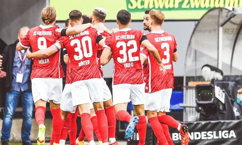 Φράιμπουργκ - Άουγκσμπουργκ 3-0: Την...τελείωσε πριν το ημίχρονο