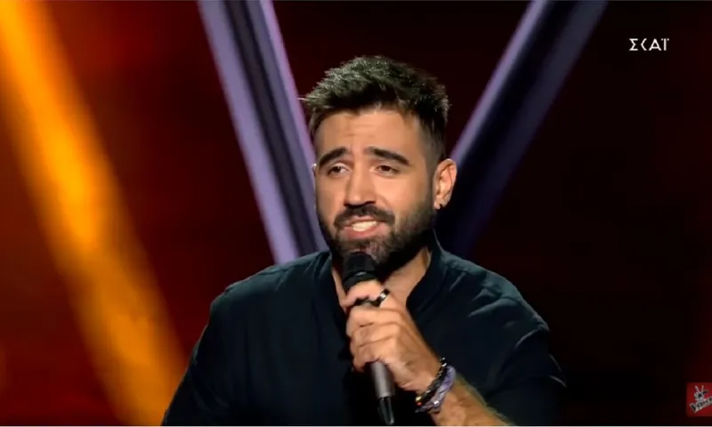The Voice: Γύρισε όλες τις καρέκλες με τον παλιό στρατιώτη! (vid)
