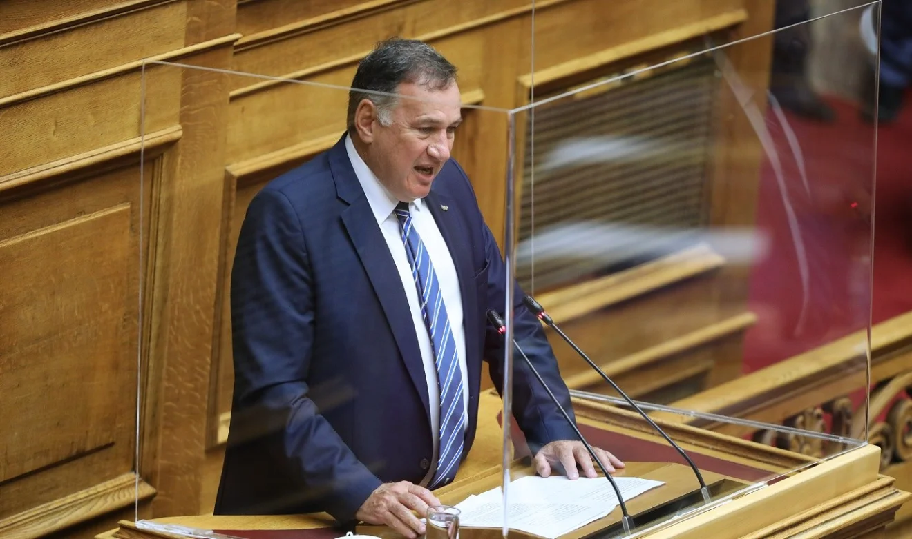 Tην επαγγελματική αποκατάσταση των διακεκριμένων αθλητών πρότεινε ο Σπύρος Καπράλος στους βουλευτές όλων των κομμάτων