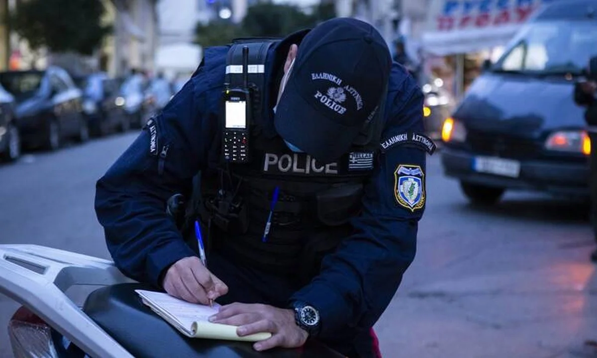 Κοζάνη: Ιδιοκτήτης εστιατορίου ζήτησε από αστυνομικούς πιστοποιητικά εμβολιασμού!