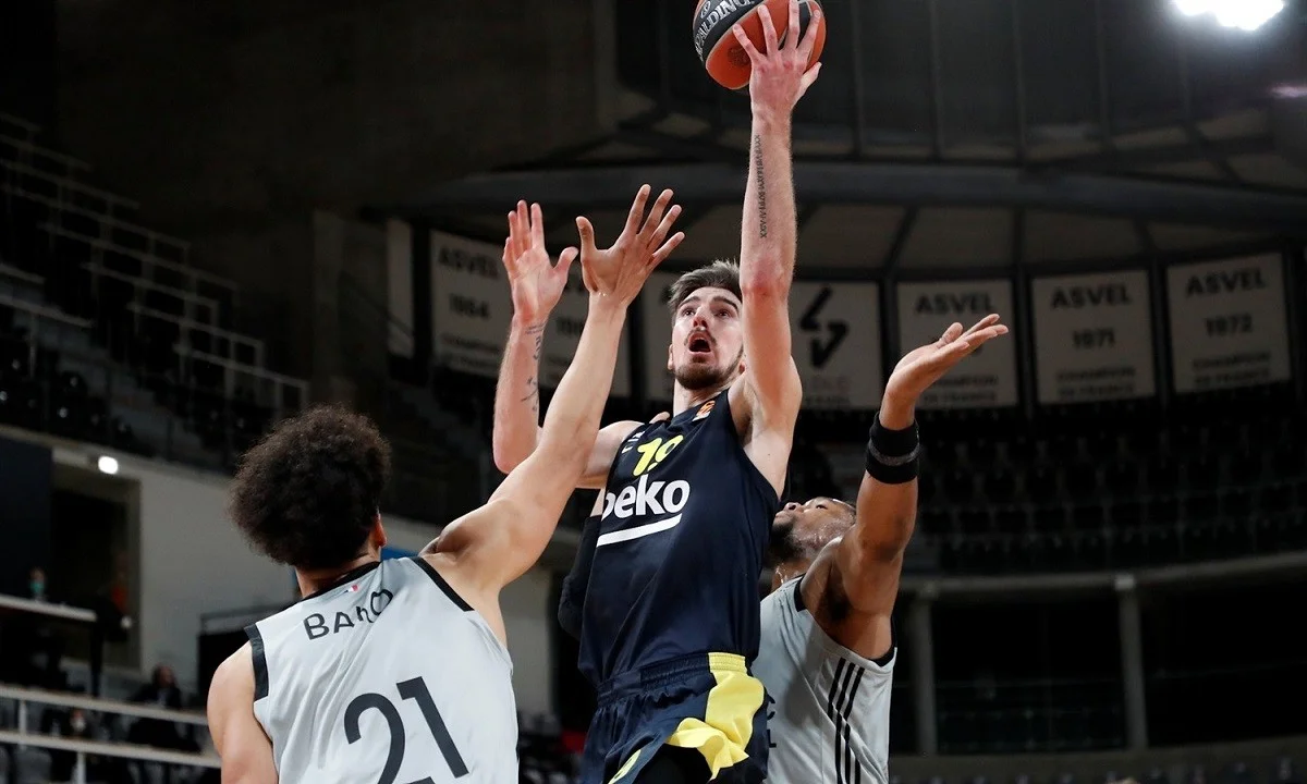 Φενέρμπαχτσε- Ερυθρός Αστέρας 61-57 (ΤΕΛΙΚΟ)