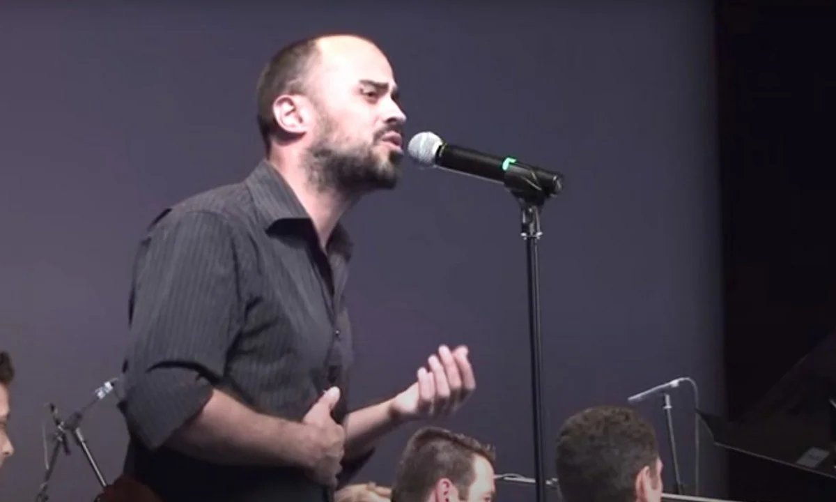 Έφυγε από την ζωή σε ηλικία 38 ετών ο τραγουδιστής Δημήτρης Σαμαρτζής