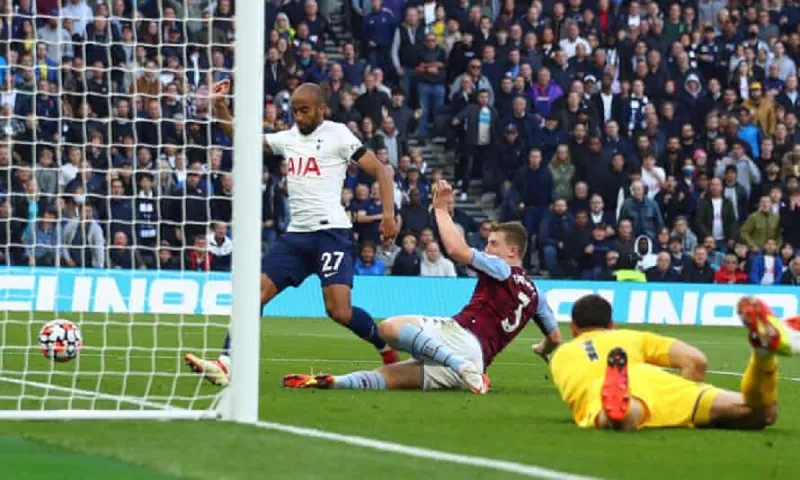 Premier League: Ξεκόλλησε η Τότεναμ, αλλά όχι η Λέστερ