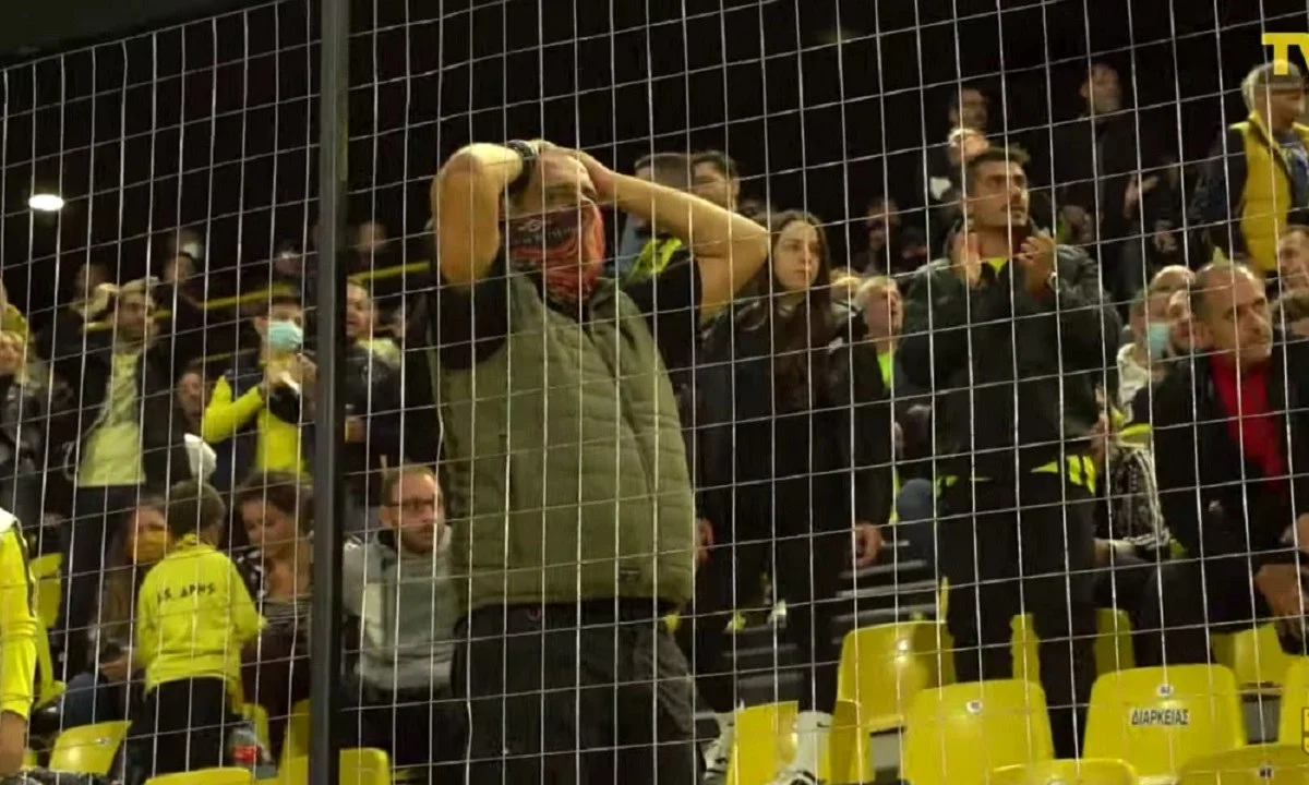 Οι οπαδοί του Άρη στο Άρης - Απόλλων Σμύρνης 0-0