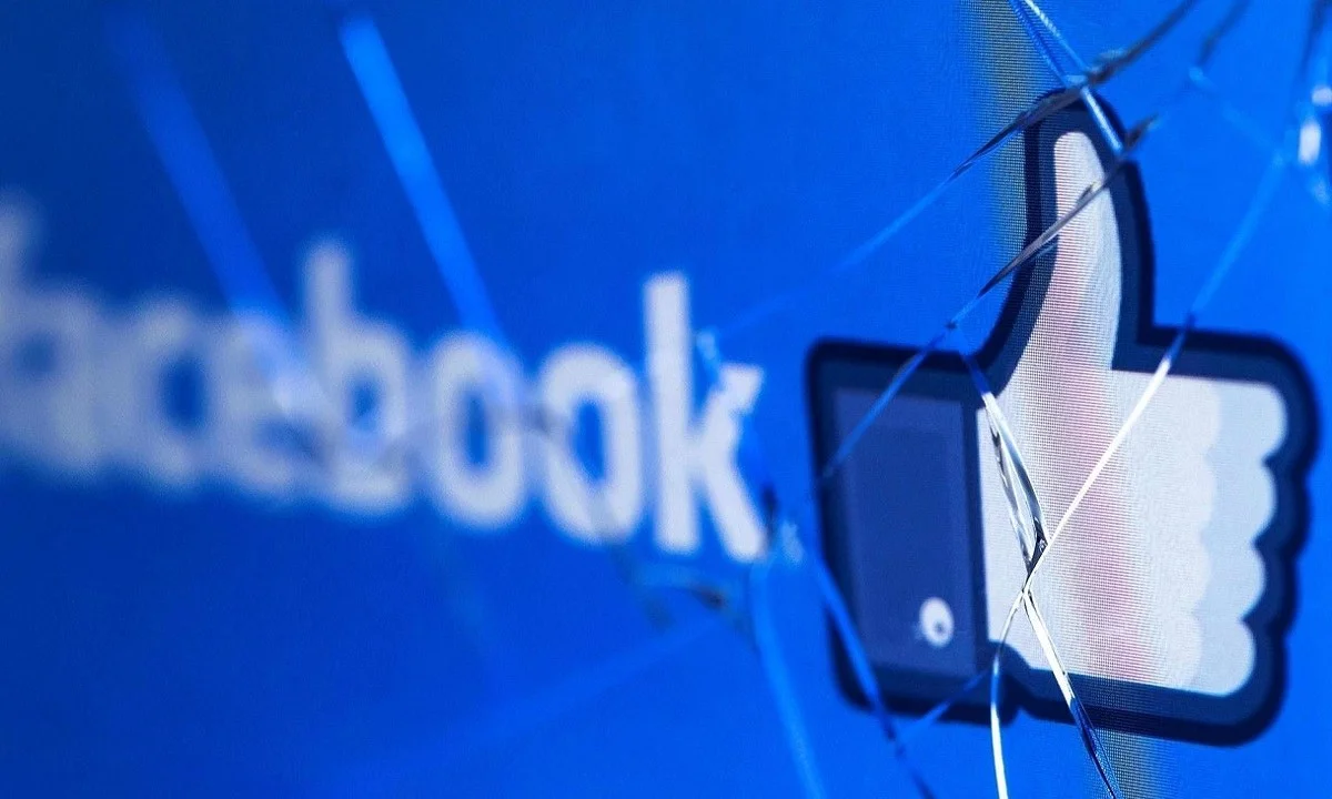 Facebookdown: Το Twitter τρολλάρει χωρίς έλεος το κρασάρισμα!