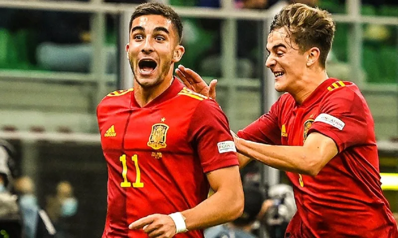 Ιταλία - Ισπανία (1-2): Αποκαθήλωση των «ατζούρι» από τη μαγική «φούρια ρόχα»