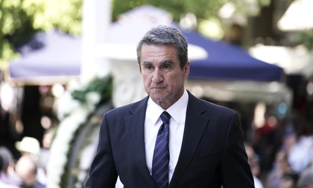 Λοβέρδος: Οι οκτώ που στηρίζουν τη διεύρυνση της κεντροαριστεράς