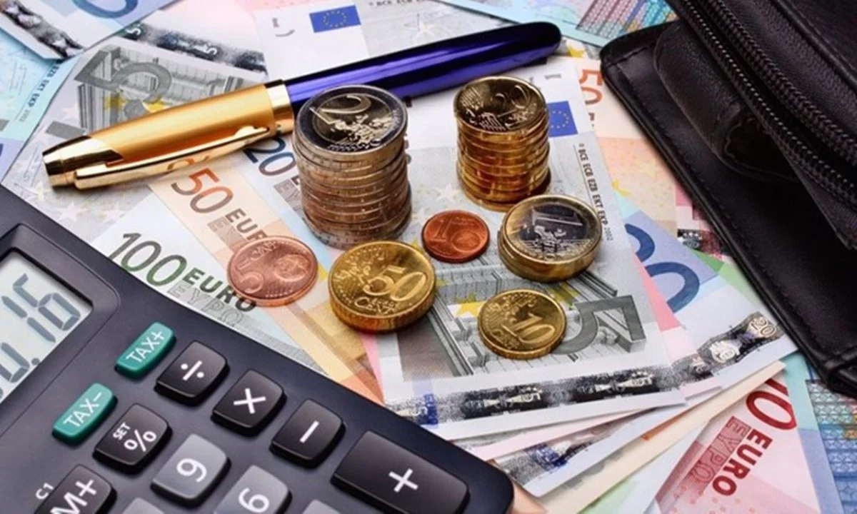 Την ώρα που η ακρίβεια ήδη ξεκίνησε να χτυπάει αλύπητα τους καταναλωτές, ο Άδωνις Γεωργιάδης θεωρεί πως όλα βαίνουν... πρίμα στην ελληνική αγορά.