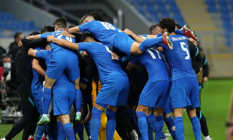 Γεωργία - Ελλάδα 0-2: Διπλό «χτύπημα» στο φινάλε και τώρα στη Σουηδία για τελικό!