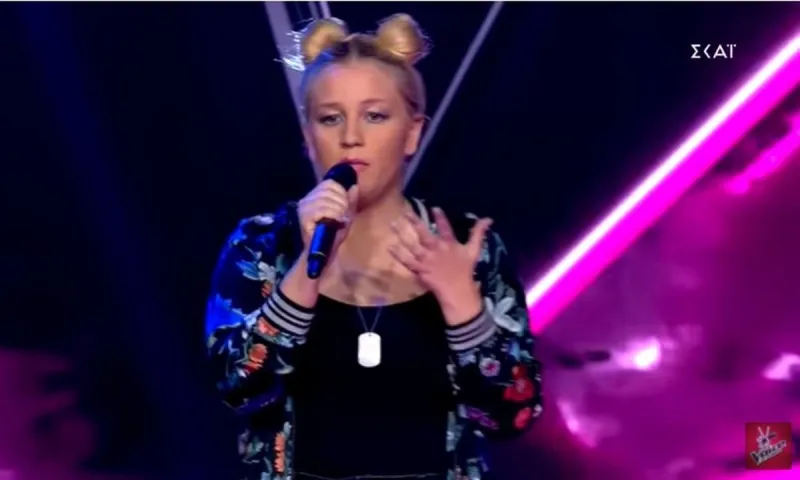 The Voice: H τραγουδίστρια με την νόσο Stargardt που συγκίνησε