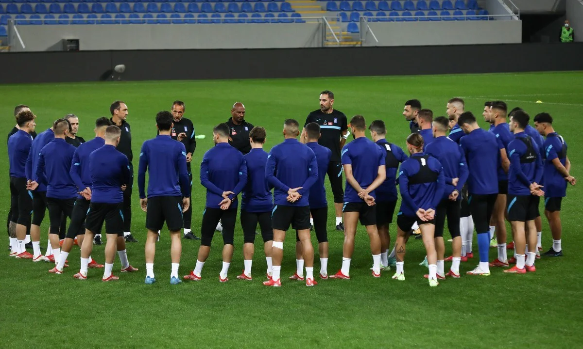 «Τελικός» το παιχνίδι με τη Σουηδία για την Εθνική Ελλάδας. Τα πλάνα του Τζον Φαν'τ Σχιπ για το αρχικό σχήμα.