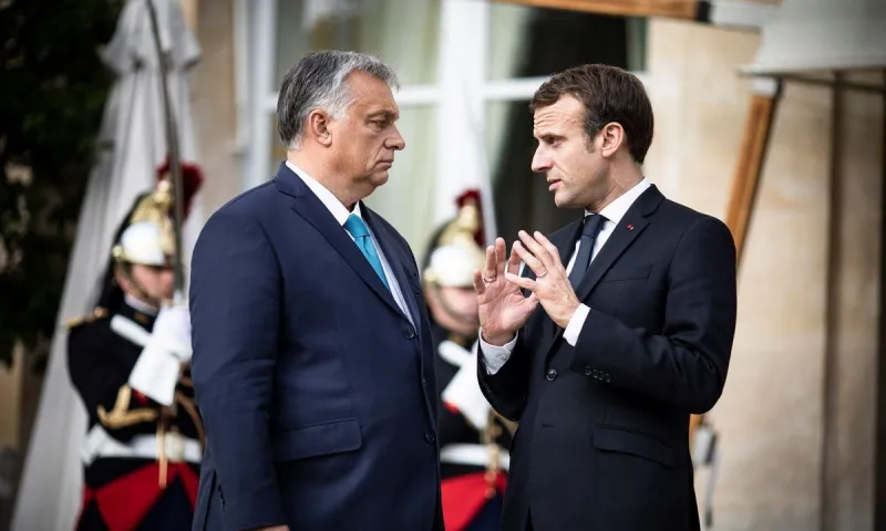 Γαλλία: Απειλή στην Ουγγαρία - Θα πάει ο Εμανουέλ Μακρόν;