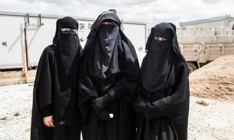 Το ISIS έχει δίκτυο με «νύφες» και στην Ελλάδα; Η εταιρεία βιτρίνα και οι έρευνες της ΕΥΠ