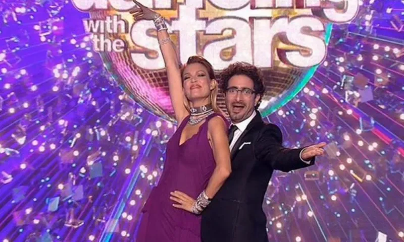 DWTS: Εντυπωσιακή η Βίκυ Καγιά στη πρεμιέρα του show! (vid)