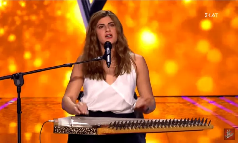 The Voice: Έπαιξε κανονάκι, τραγούδησε παραδοσιακά και γύρισε όλες τις καρέκλες! - Μας σηκώθηκε η τρίχα
