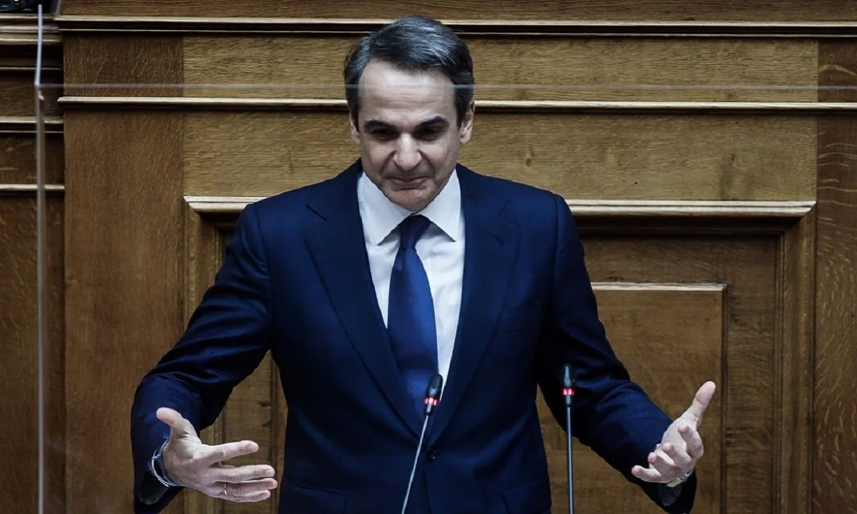 Ο Κυριάκος Μητσοτάκης βρέθηκε σε μια περίεργη κατάσταση που από τη μια γελούσε και από την άλλη εξέφραζε τη δυστυχία του.