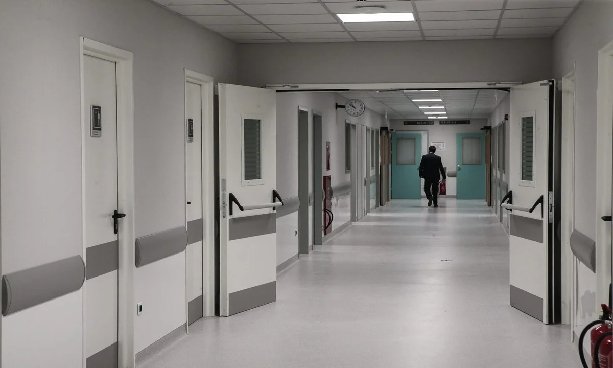 Ένα έγγραφο – φωτιά, που αποδεικνύει (για άλλη μια φορά) τη γελοιότητα του μέτρου της υποχρεωτικότητας που έχει εφαρμοστεί στους υγειονομικούς, έφερε στο φως εκπομπή του Alert.tv.