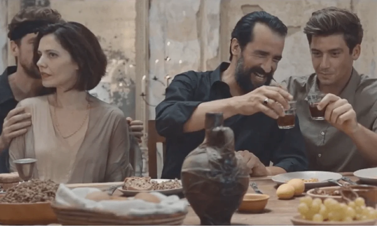  Σασμός spoiler: Το κορυφαίο σε τηλεθέαση σήριαλ της φετινής σεζόν, συνεχίζεται με ακόμη πιο καταιγιστικές εξελίξεις στα επόμενα επεισόδια.