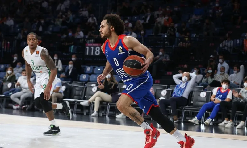 Euroleague: Επιτέλους νίκη για την Εφές, το ντέρμπι η Ρέαλ