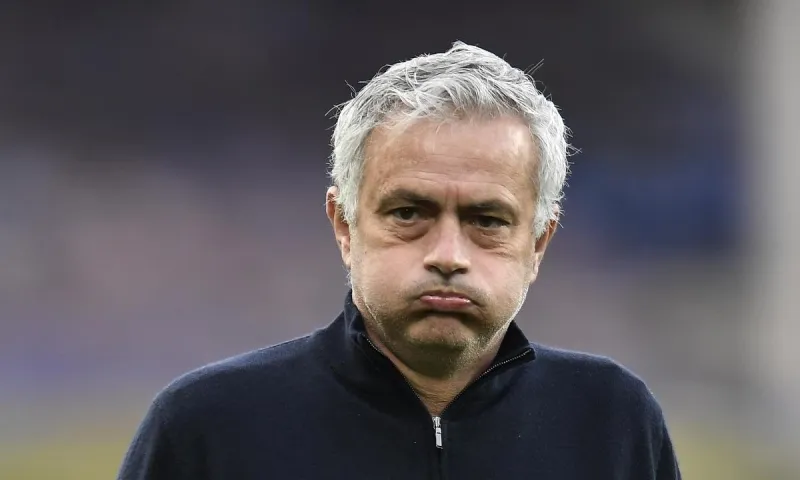 Ζοσέ Μουρίνιο: Οι «μαύρες» βραδιές του Special One (vid)