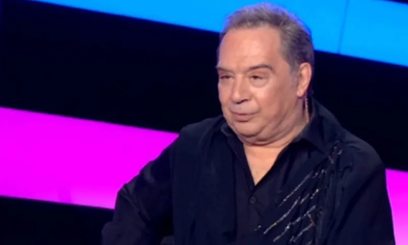 J2US: Σταμάτης Φασουλής στη Σάσα Σταμάτη – «Σκάσε λίγο»