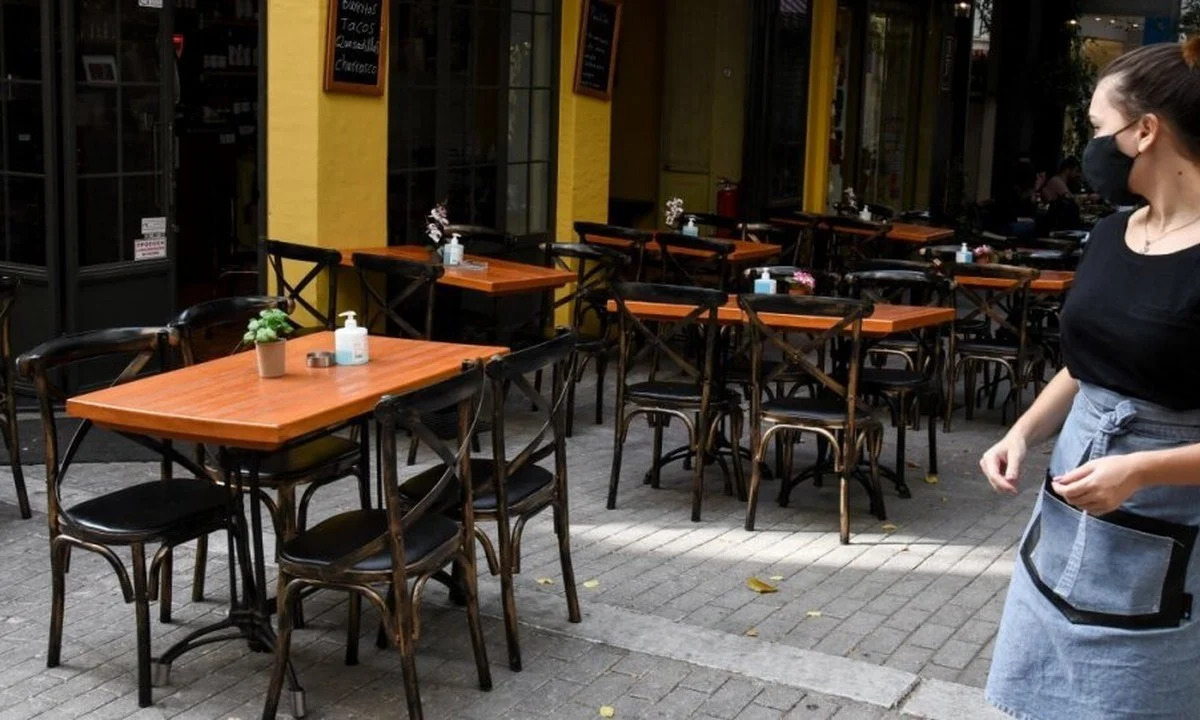 Κορονοϊός: Ο Υπουργός Υγείας, Θάνος Πλεύρης δήλωσε πως υπάρχει το ενδεχόμενο να παρθούν νέα μέτρα για τους ανεμβολίαστους σε μεικτούς χώρους.