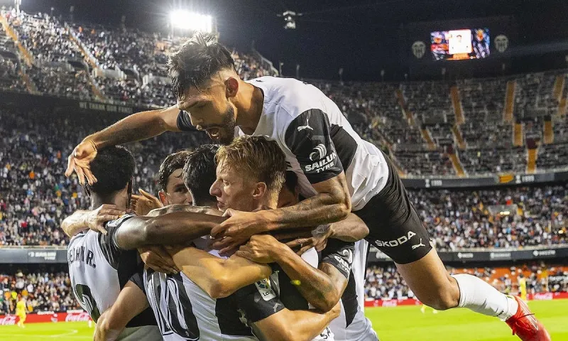 Βαλένθια - Βιγιαρεάλ 2-0: Επιστροφή στις νίκες και ανεβαίνει