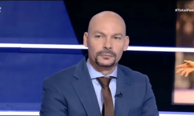Κάκος για Άρης - ΑΕΚ: «Κανένα πέναλτι, ήταν επιθετικό φάουλ» (vid)