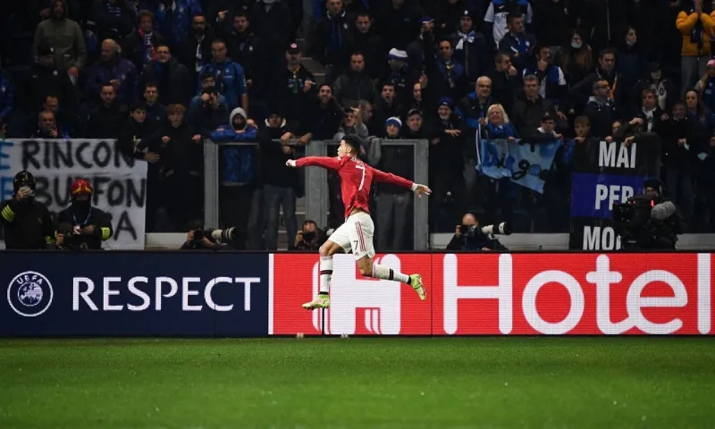 Champions League: Ο Ρονάλντο κράτησε όρθια τη Γιουνάιτεντ - Κορυφή με Βιγιαρεάλ