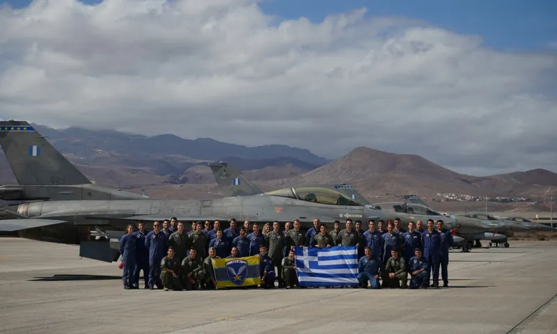 Πολεμική Αεροπορία: Τα αστέρια της 343ης Μοίρας «χάζεψαν» τους πάντες με τις «ζωγραφιές» τους στα ουράνια
