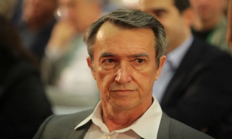Βόμβα μεγατόνων έριξε ο καθηγητής Γιάννης Τούντας: Τέλος το «ελευθέρας» για εμβολιασμένους μετά το εξάμηνο!