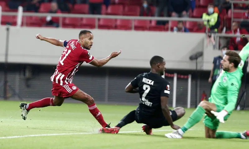 Ολυμπιακός - Άιντραχτ 1-2: Ήττα - σοκ με γκολ του Χάουγκε στο φινάλε (vids)
