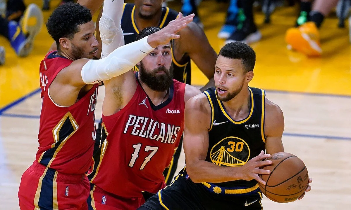 Στο NBA οι Γουόριορς πέτυχαν εύκολη νίκη επί των Πέλικανς, όπως και οι Κλίπερς στην Μινεσότα κόντρα στους Τίμπεργουλβς.