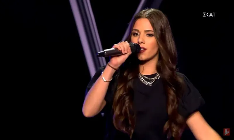 The Voice: Η Ιόλη ρόκαρε στη σκηνή και ανταμείφθηκε!