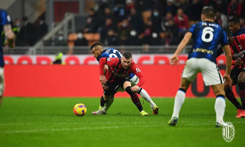 Μίλαν - Ίντερ 1-1: Παρέμεινε στο +7 η διαφορά - Η βαθμολογία