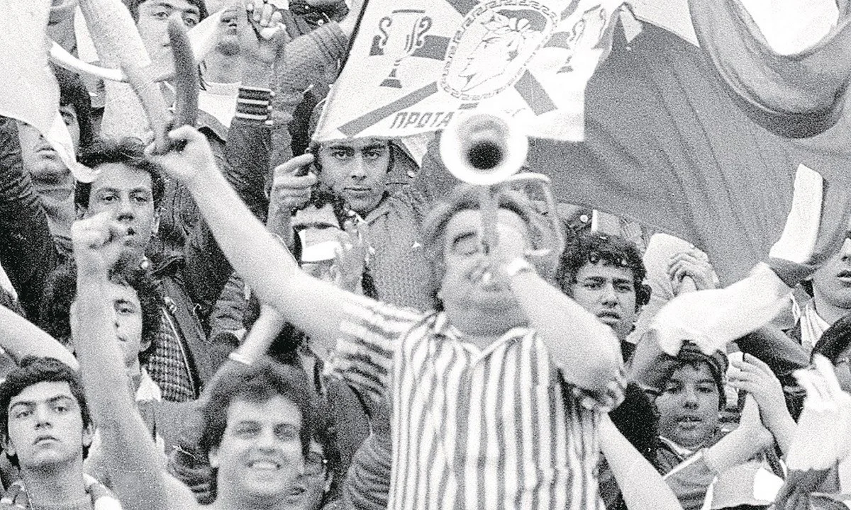 Στις 11 Νοεμβρίου του 1994, ο πασίγνωστος οπαδός του Ολυμπιακού «Ατίλιο» έφυγε από την ζωή σε ηλικία 52 χρονών.