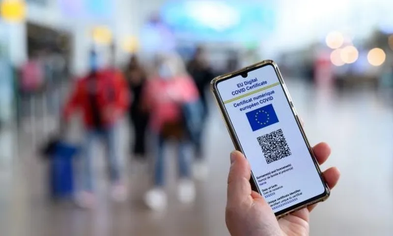 Πλαστά πιστοποιητικά εμβολιασμού: Διέρρευσαν προσωπικά στοιχεία μισού εκατομμυρίου  πολιτών στη Ρωσία