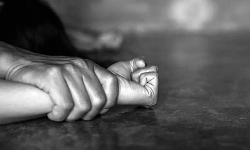 Λαρισσα: Βίασαν και άφησαν αναίσθητη 27χρονη - Ανατριχιαστικές πληροφορίες