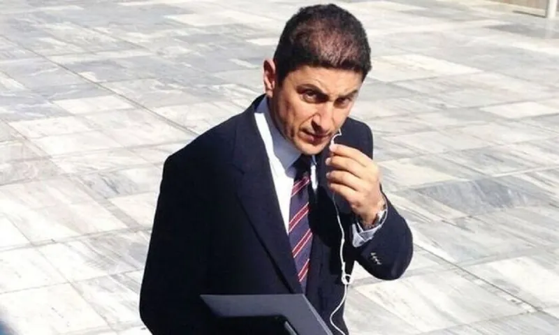 Αυγενάκης σε ΕΠΟ: «Στο νοσηρό περιβάλλον θα μπει τέλος»