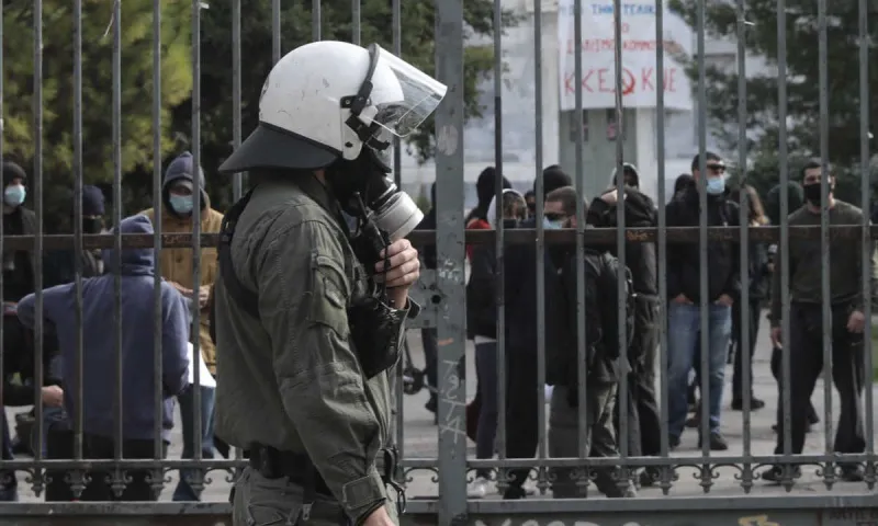 Πολυτεχνείο: Αστακός η Αθήνα με 6000 αστυνομικούς - Κλειστοί δρόμοι