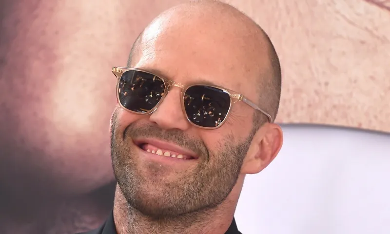 Jason Statham: Πέσιμο από φανατική Θεσσαλονικία «Θέλω να πεθάνω, να πέσω κάτω, I love you»