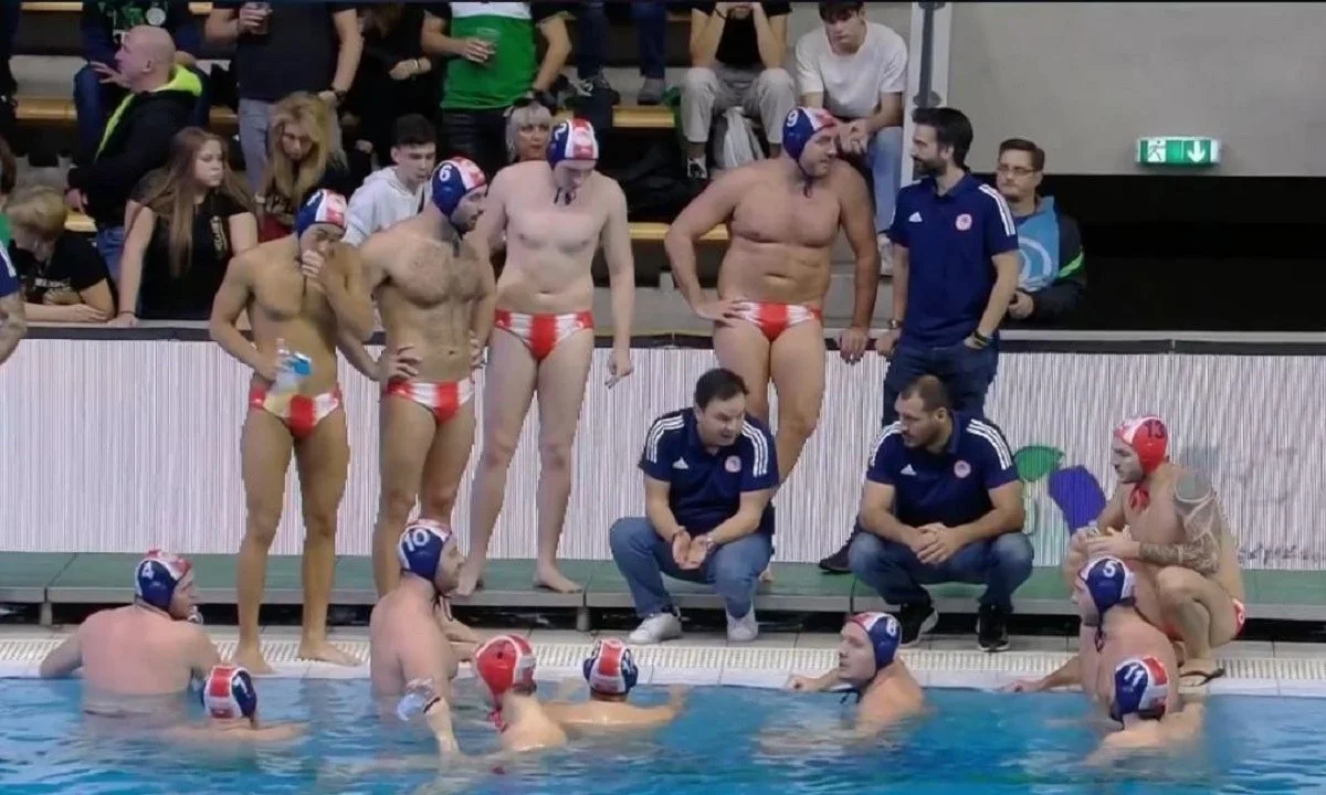 Ο Ολυμπιακός έμεινε όρθιος στην πολύ δύσκολη αποστολή για την 3η αγωνιστική του Champions League στην έδρα της Φερεντσβάρος.